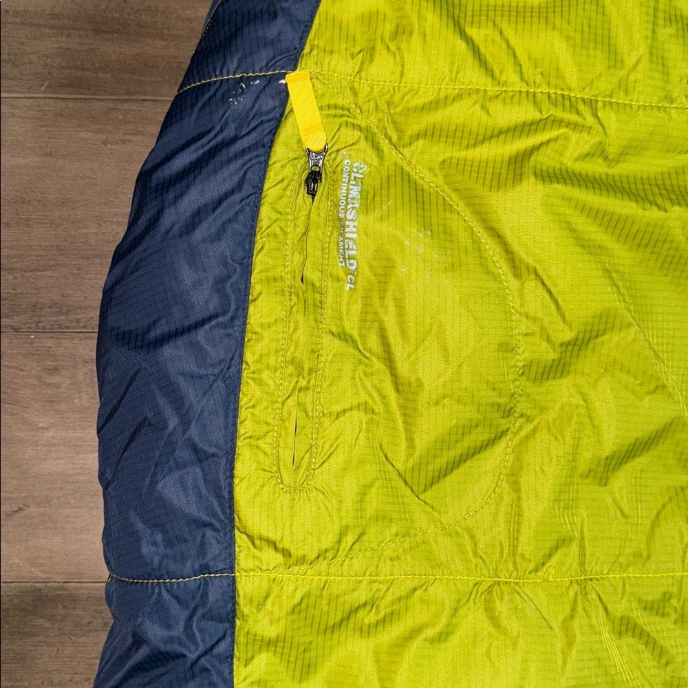 The North Face Tigger Sleeping Bag: 20F Climashield CL (YOUTH) - Picture 5 of 10